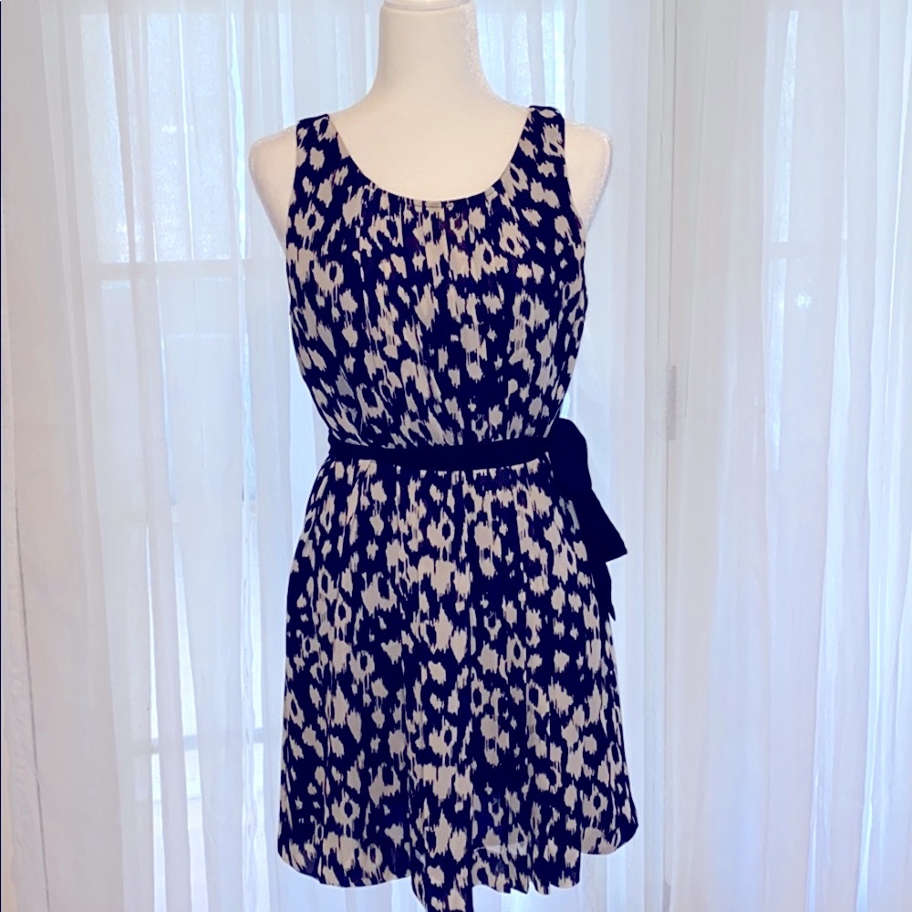 GAP - Navy Blue & White Ikat Shift Dress
